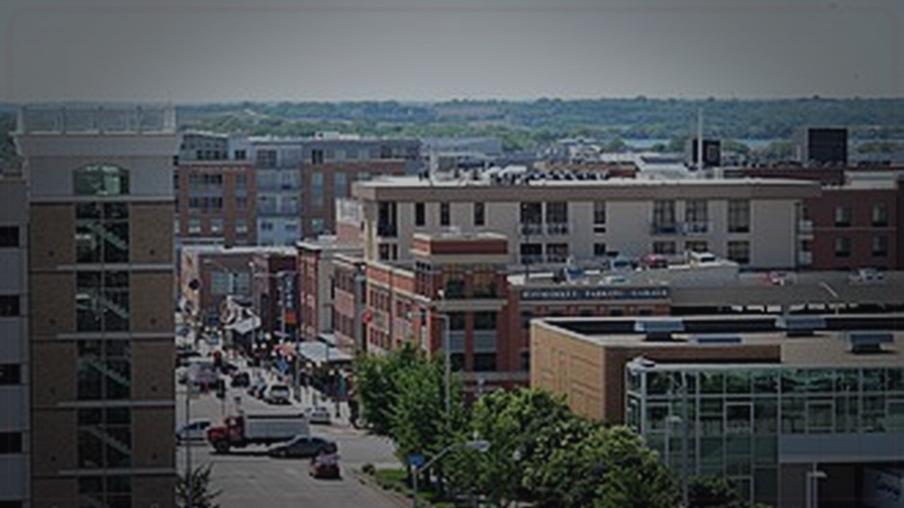 Lincoln skyline themed Pine Script service cover with dark market grading