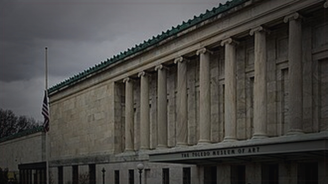 Toledo skyline themed Pine Script service cover with dark market grading