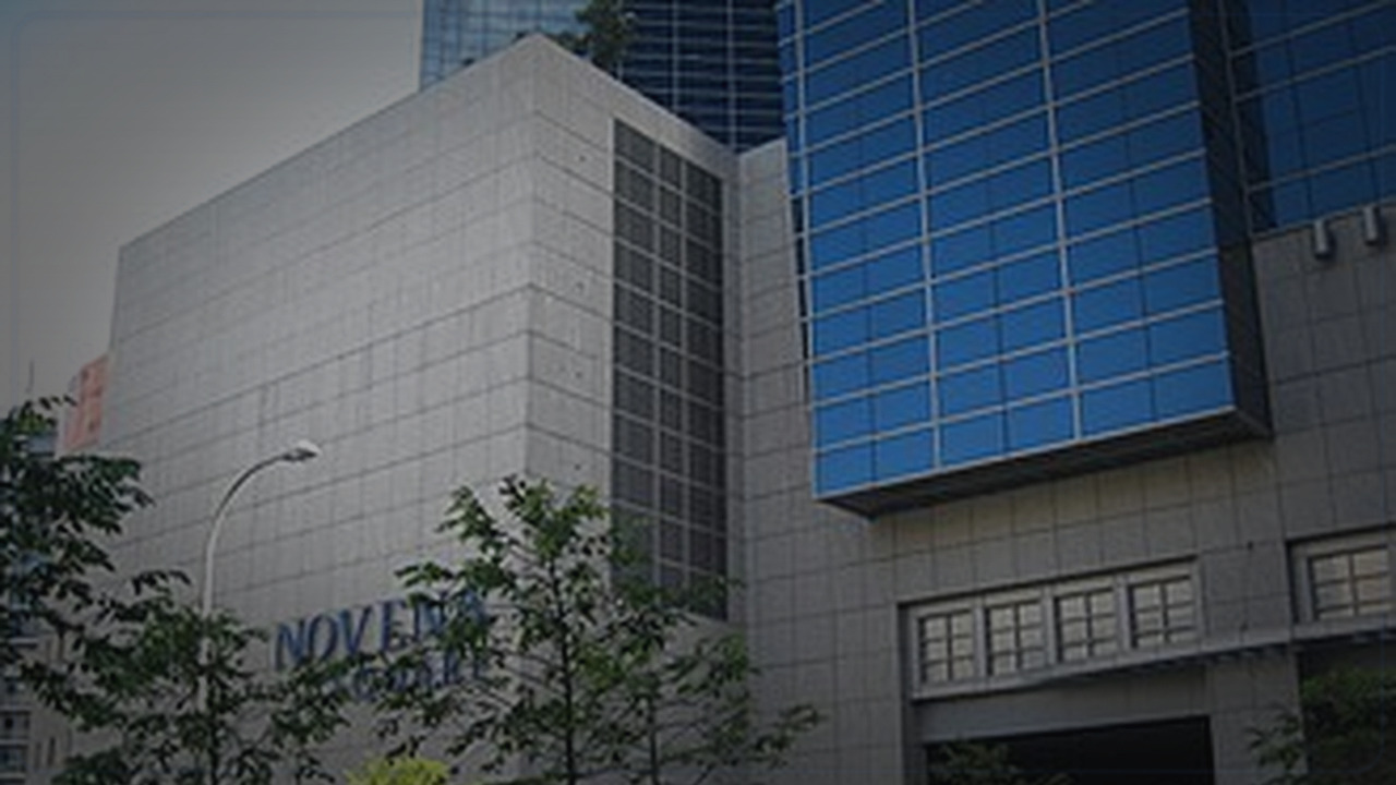 Novena Singapore themed Pine Script service cover with dark market grading