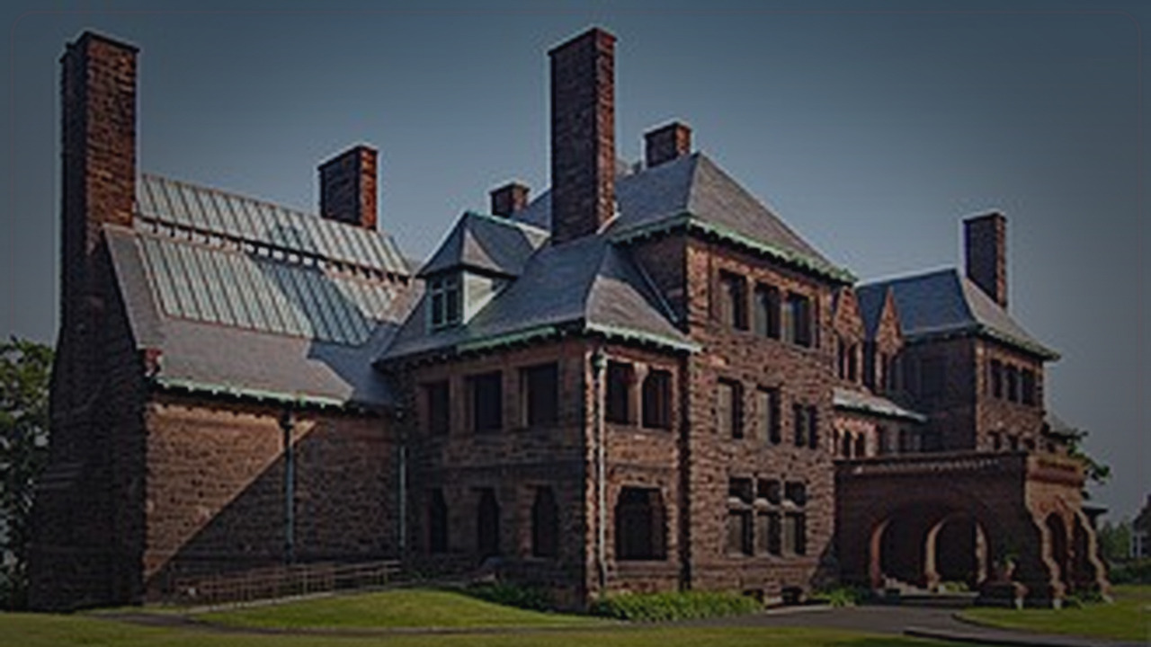 Saint Paul skyline themed Pine Script service cover with dark market grading